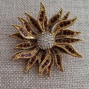 ELLEN KIAM PIN - Gorgeous purple & topaz crystals